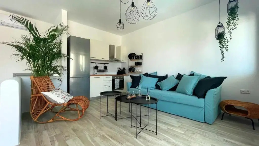 Villa Mila, Agios Prokopios beach, by NaxosVibe