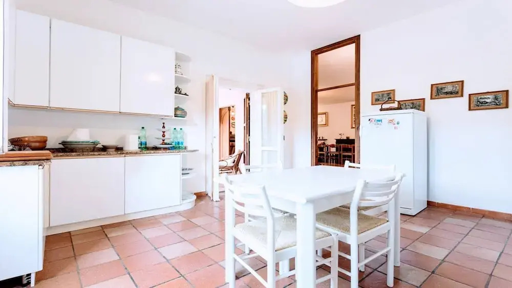 Villa Vallocchia - sleeps 18. Exclusive pool/grounds. Spoleto 10 mins. Rome 1 hr
