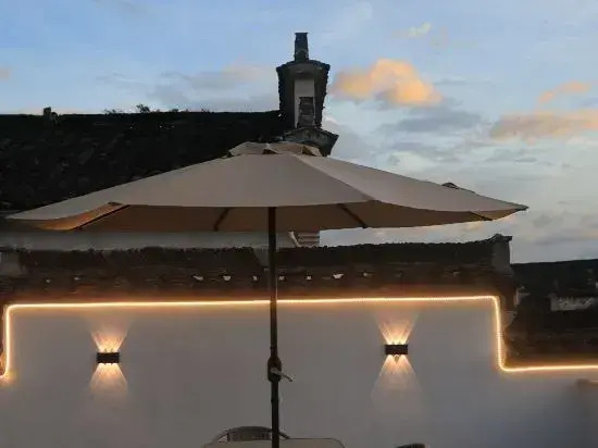 Like your luxurious hot spring homestay in the courtyard