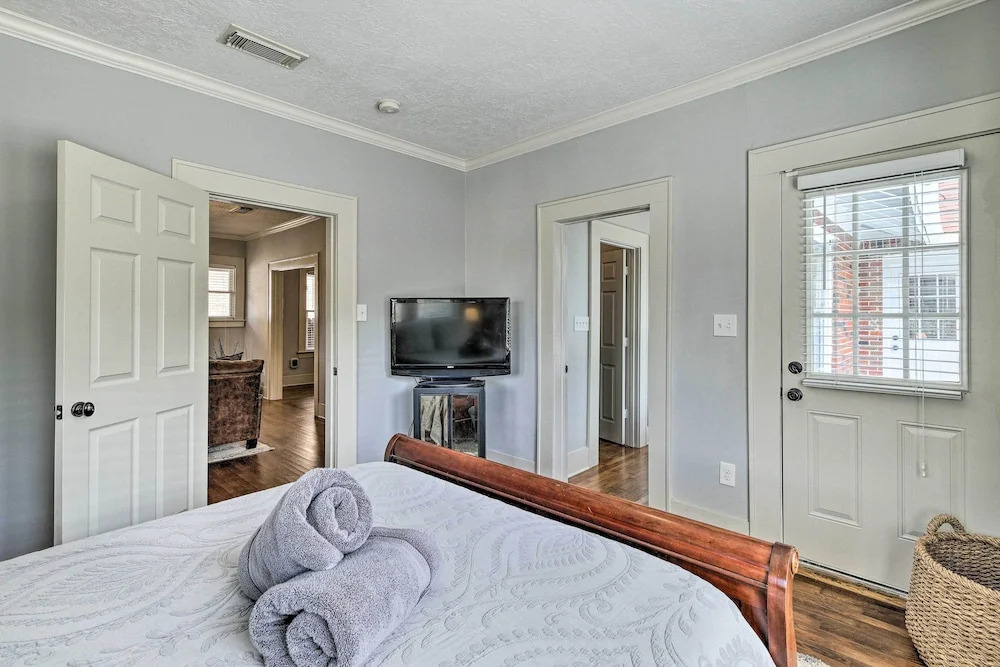 Elegant Houston Retreat < 2 Mi To Downtown!