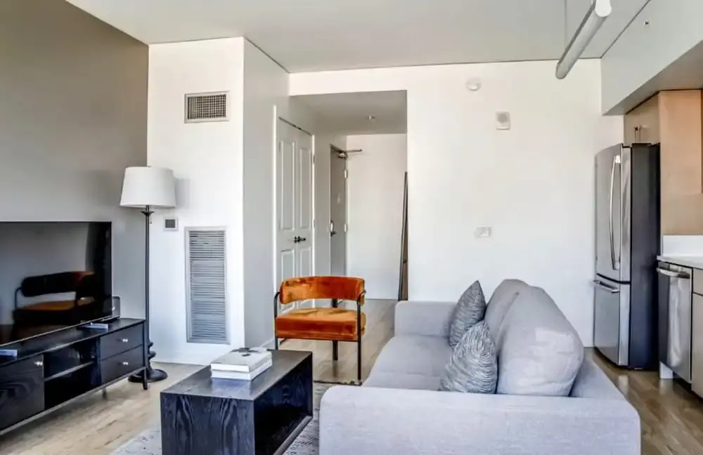 Beautiful Apt AC Downtown Pike TMobile
