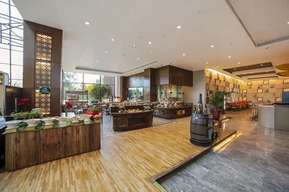 FabHotel Purple Orchid