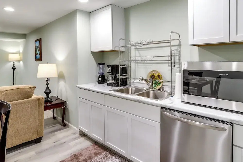 South Bend Area Vacation Rental 8 Mi to Notre Dame
