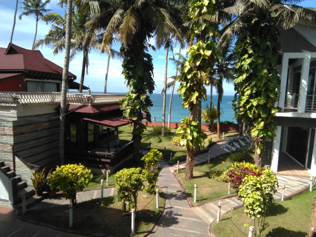 Clafouti Beach Resort