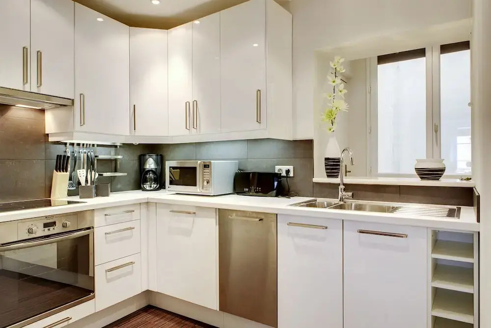 EUROPEA Eiffel Tower View Residence