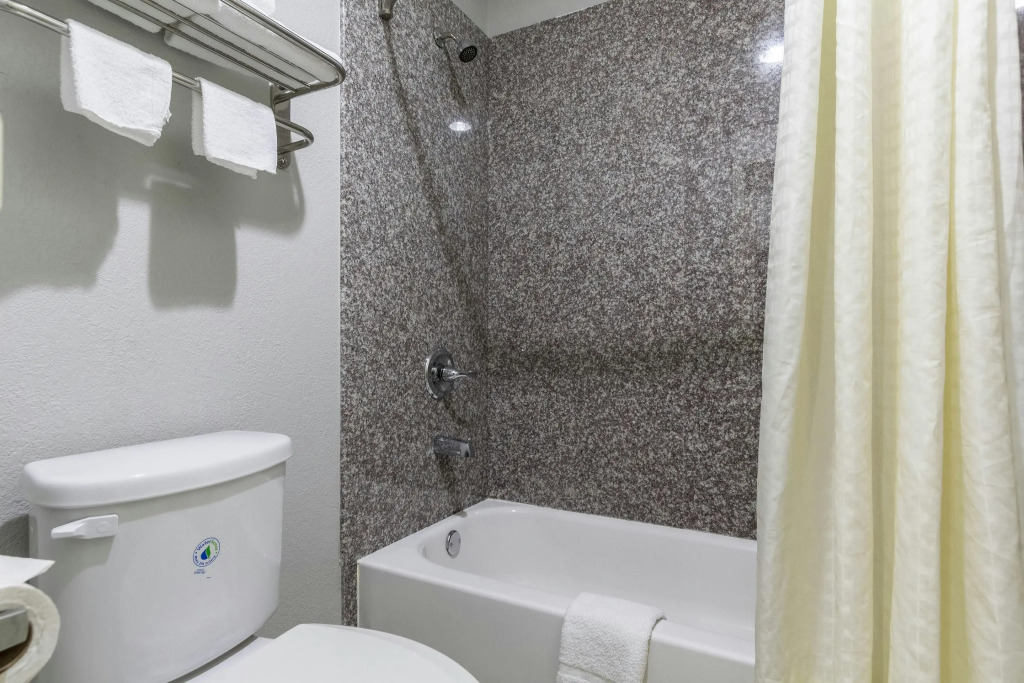 Scottish Inn and Suites Tomball