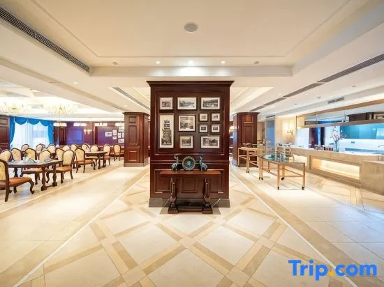 Slender West Lake Zhongji Executive Apartments