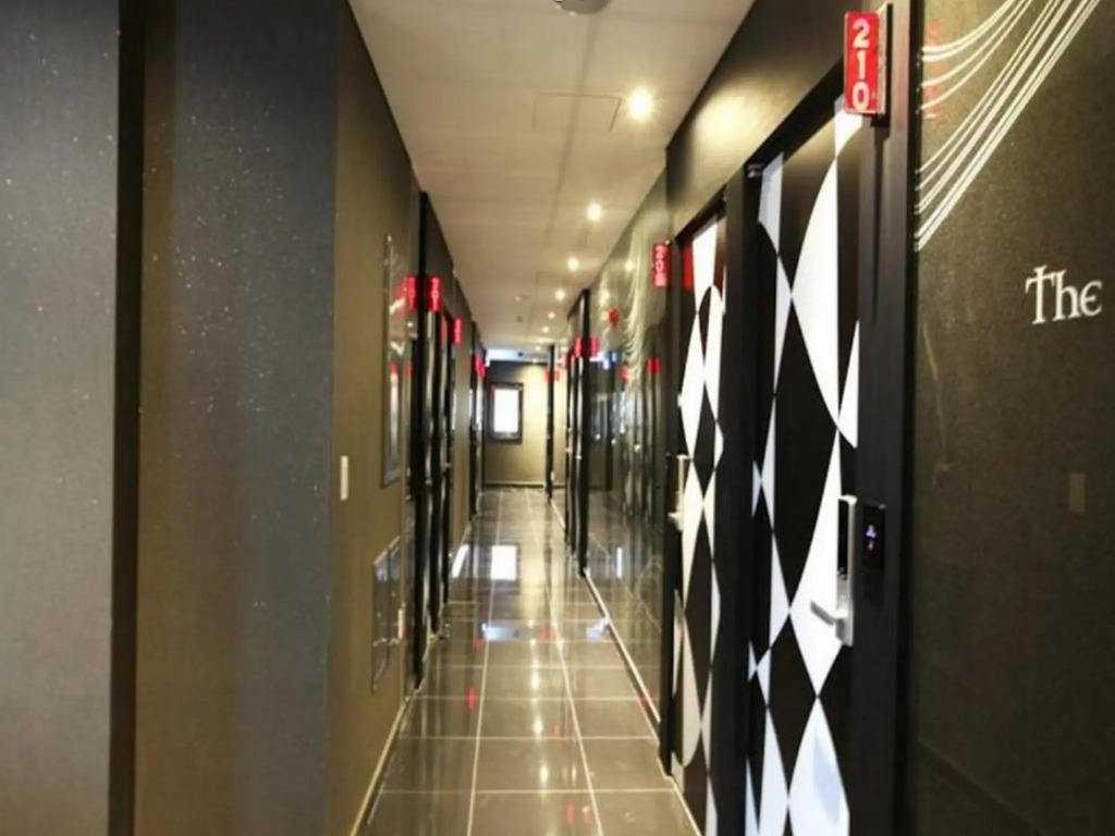 Jeju Lux Hotel