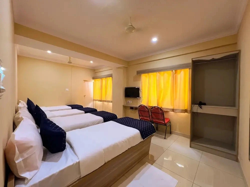 FabHotel BNS Comforts