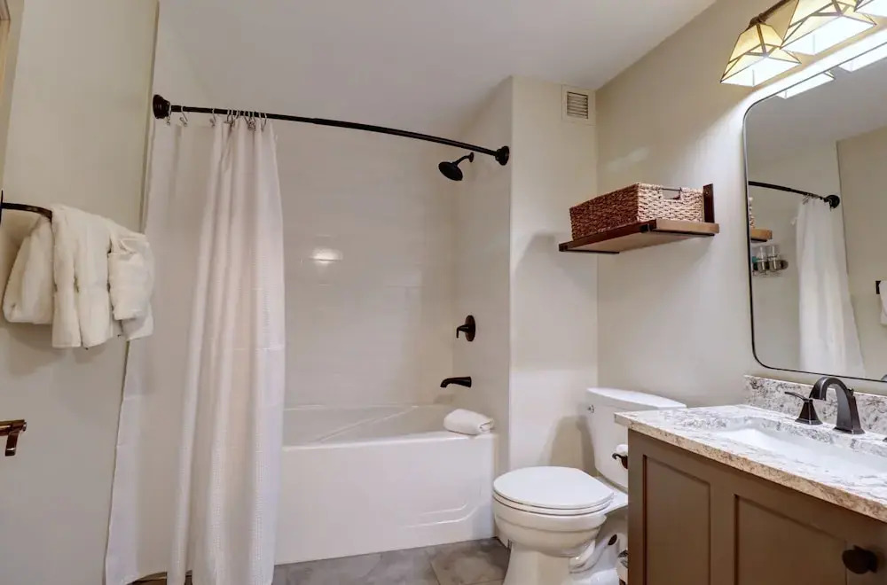 Pp212 Passage Point 2 Bedroom Condo