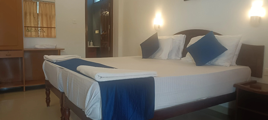 tippys beach resort