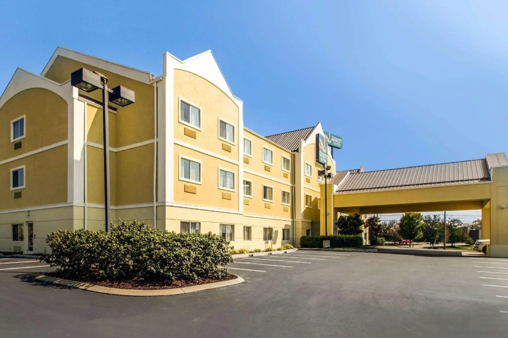 Quality Suites Corbin North