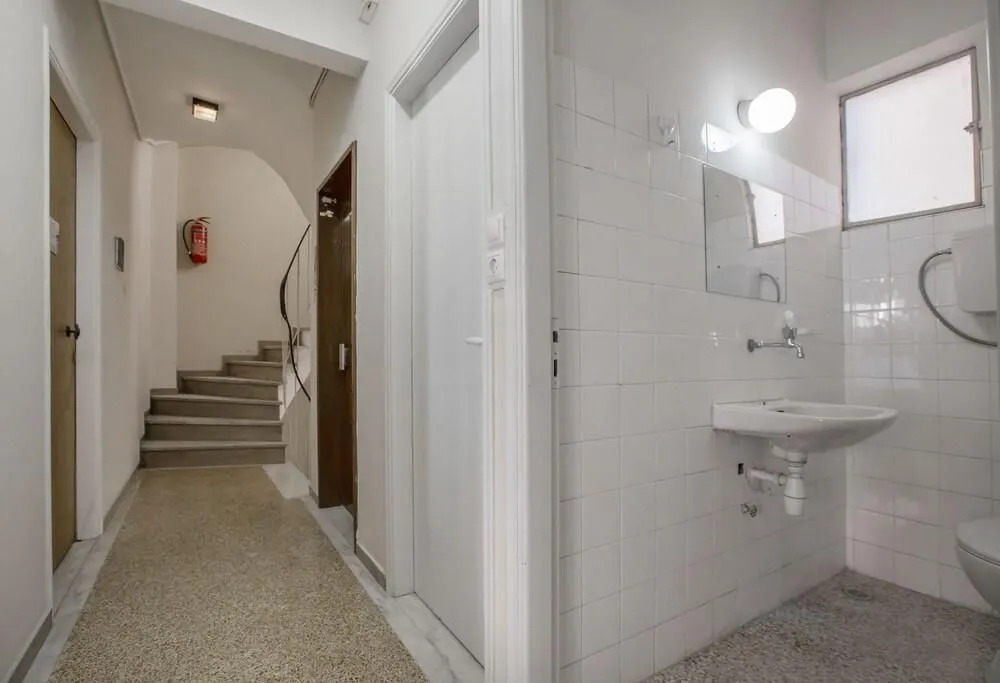 Leonidas Loft in the Heart of Athens by GHH
