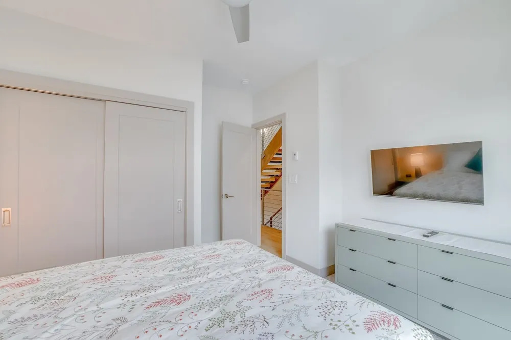 310d 4th Street 2 Bedroom Townhouse