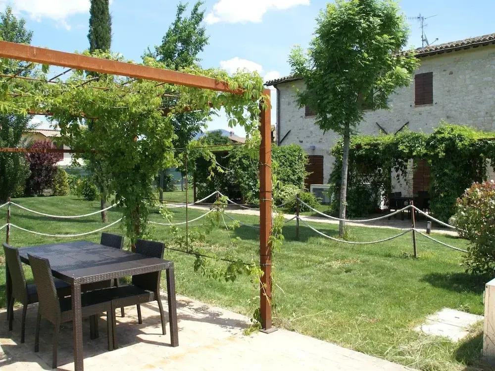Modern holiday home in Foligno - Loc with pool