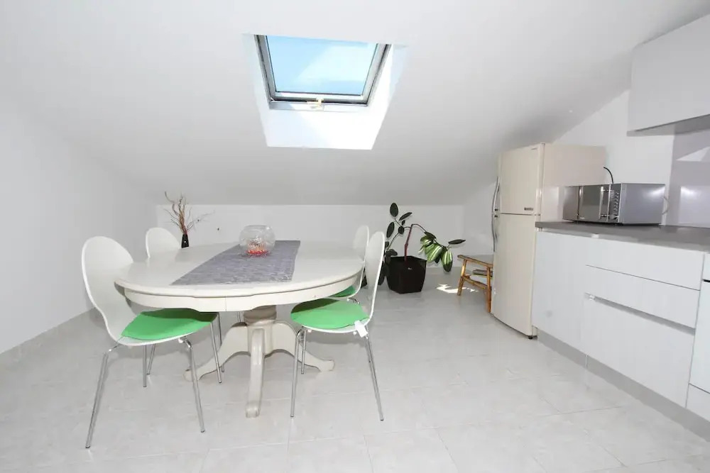 Rooms and Apartment Luana