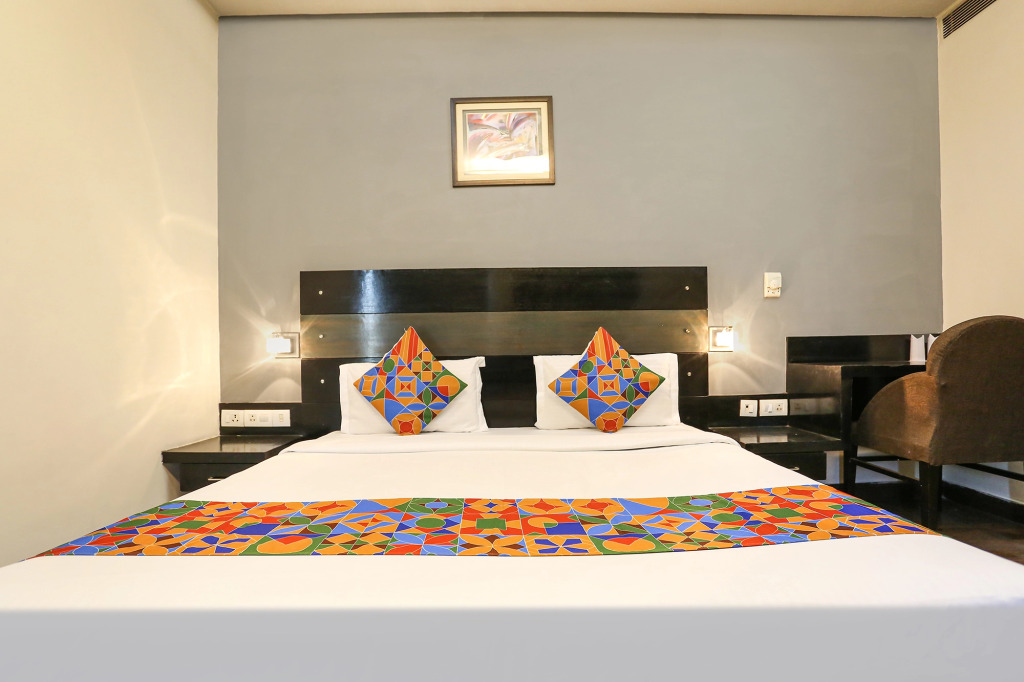 Fabhotel Posh Classic