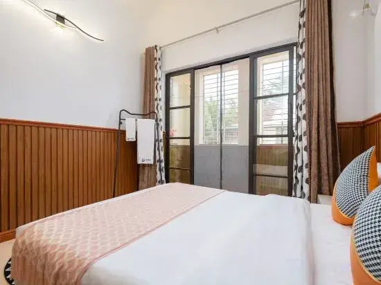 Moonye • Yuetang Design Guesthouse (Haitang Bay)