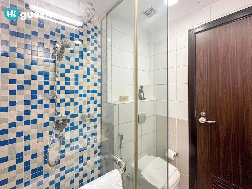 HiGuests - Azure Residences