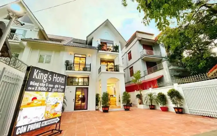 Kings Hotel Văn Quán