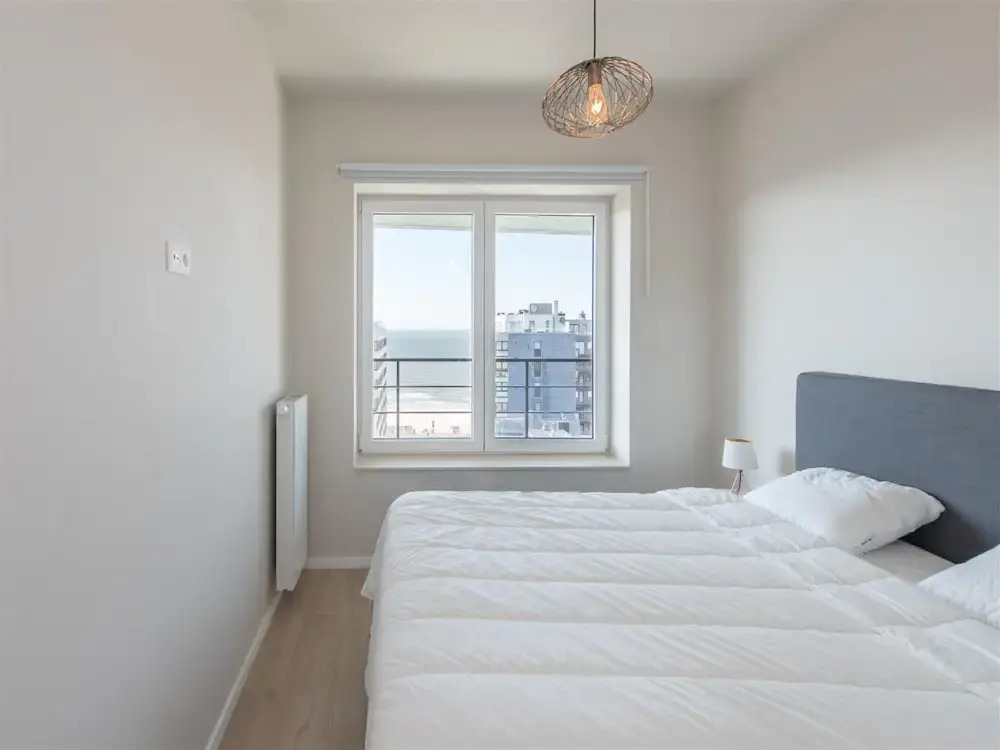 Serene Apartment With Mountain View