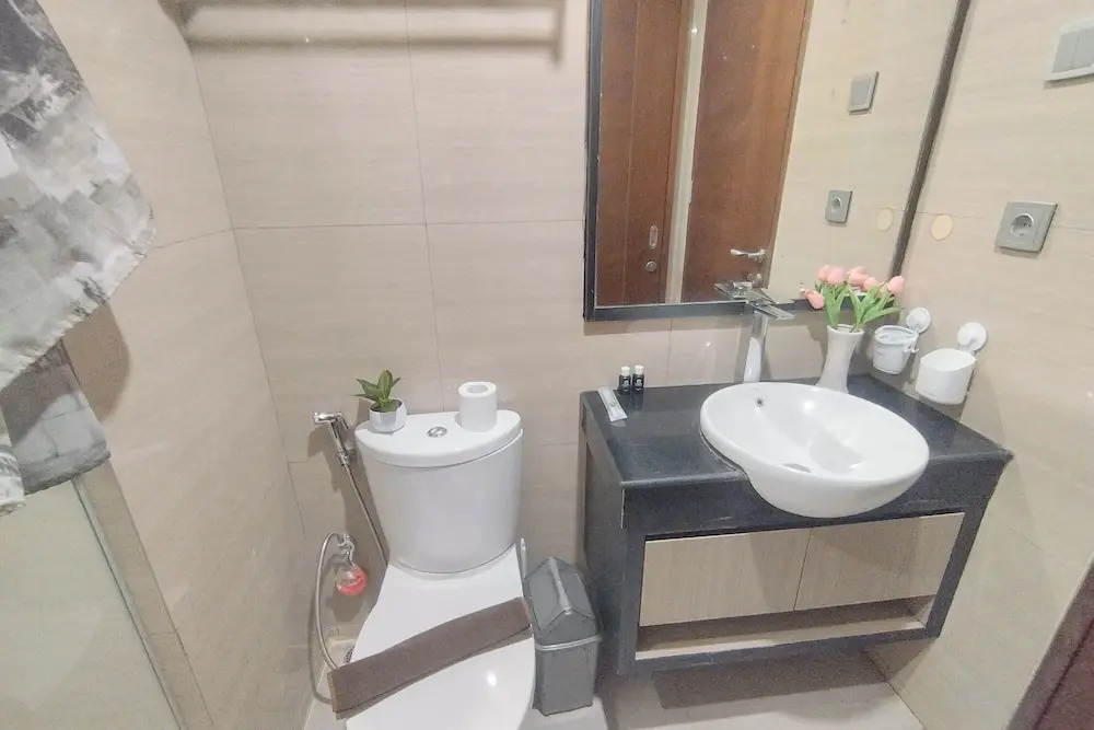 2Br Near Marvell City Mall At Linden Apartment