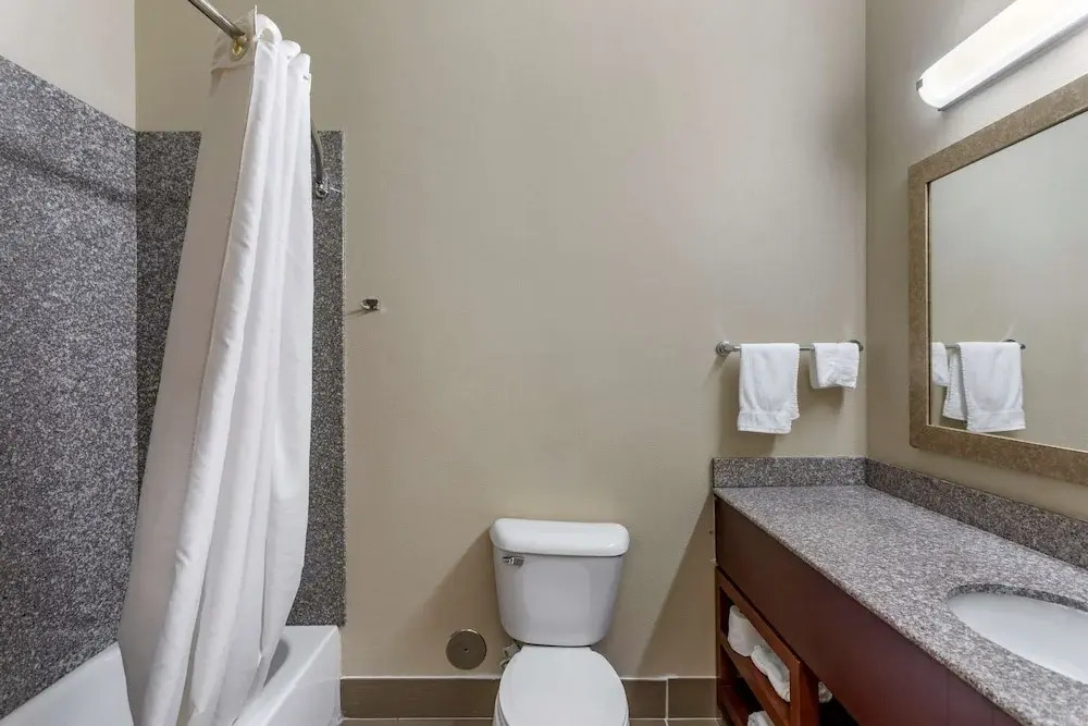 Days Inn & Suites Carbondale