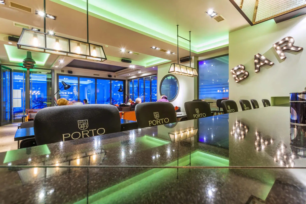 Porto Marine Hotel