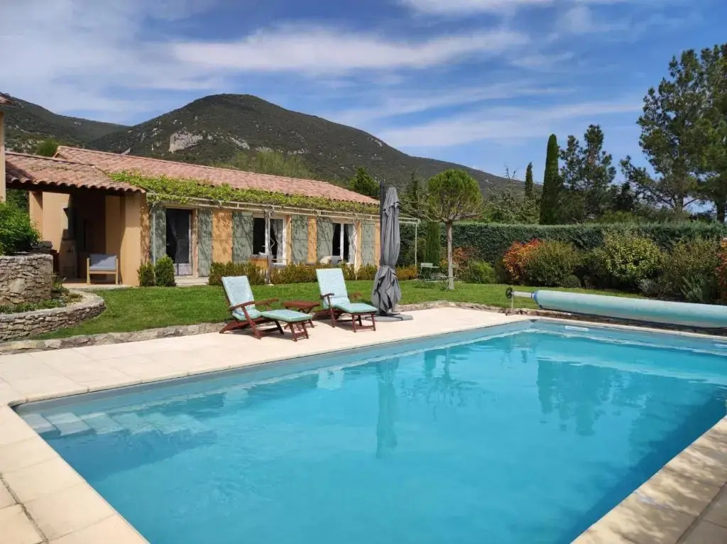 GITE AUX 4 SAISONS DU COLORADO PROVENÇAL - 3 ÉTOILES - Rustrel