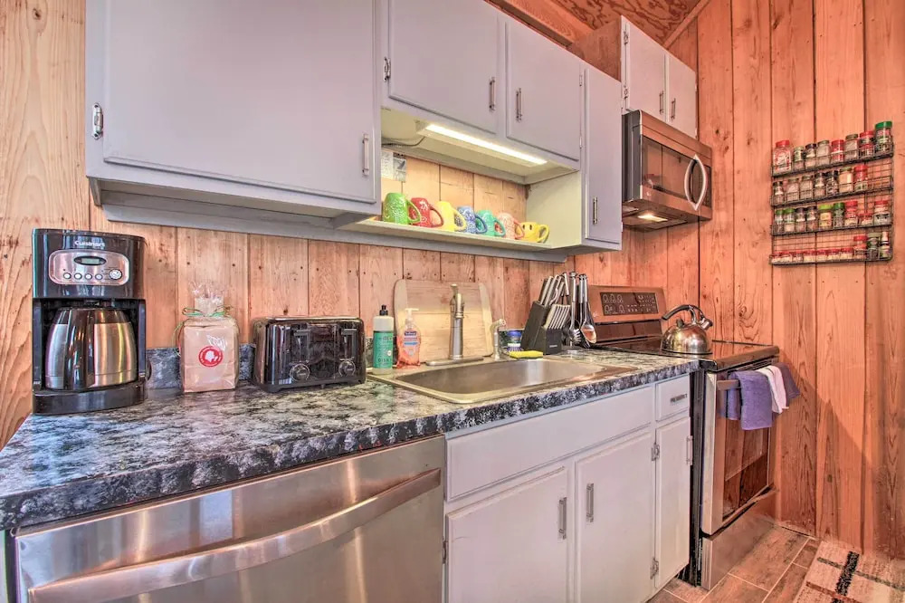 Walk to Ski Trails: Ludlow Home on Okemo Mountain