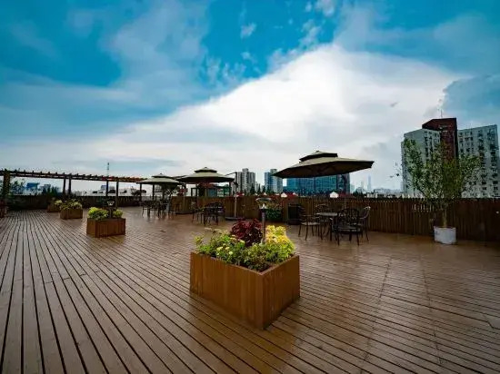 Summer Solstice Book Fragrance Hotel (Shanghai Fudan University Branch)