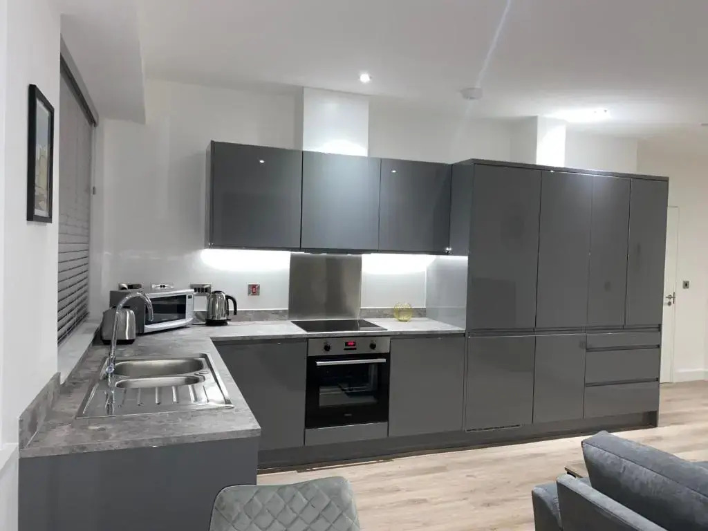 Roomotel - Broadoaks Apartments