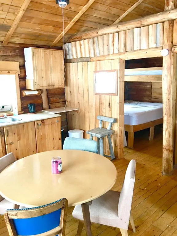 Chalet With 2 Bedrooms in Ferme neuve, With Wonderful Lake View Near the Slopes