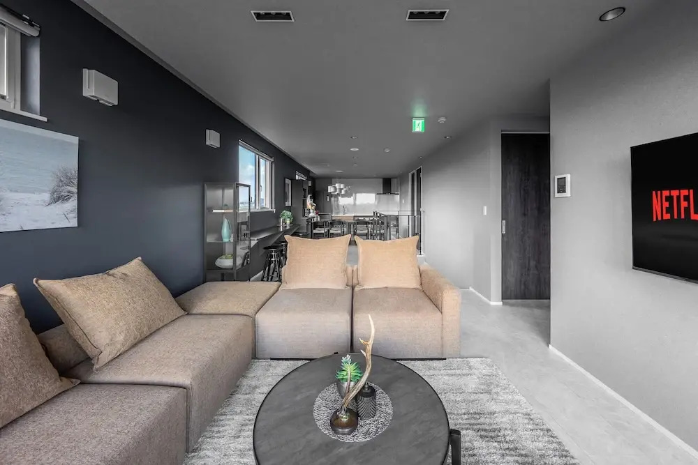 Frovia Yig Villa