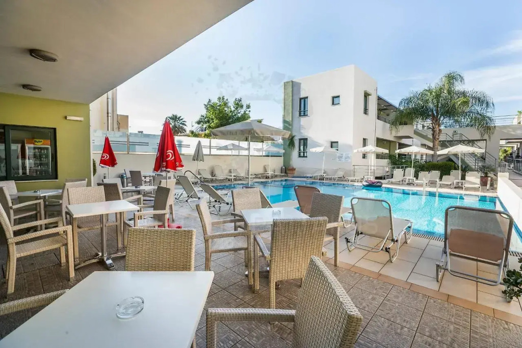 Athina Beach Hotel