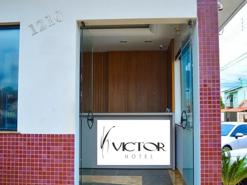Victor Hotel