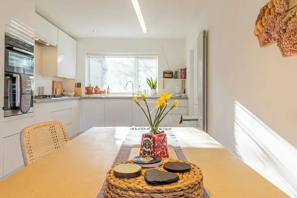 Modern 2 BD w Garden in the Heart of Tetbury