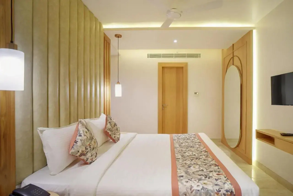 Hotel Four Element