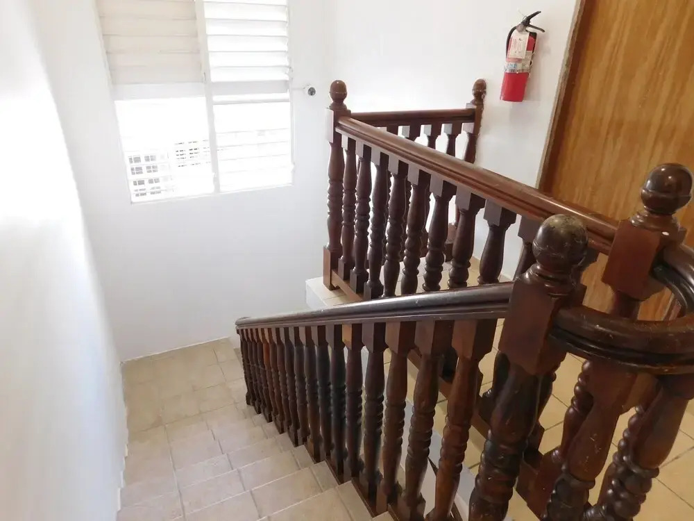 Henry's GuestHouse - Hostel