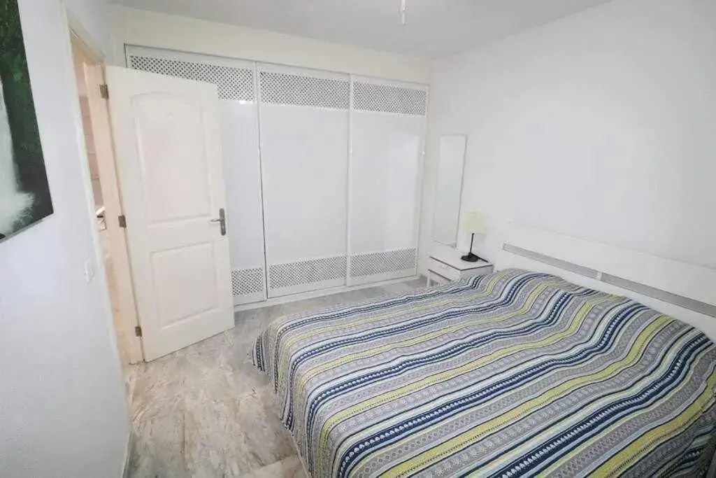 Dinastia B401 by Tenerife Rental and Sales