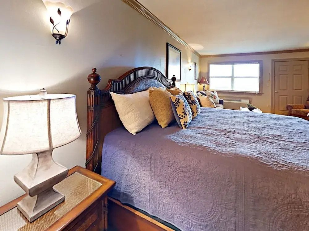 144 Sea Breeze 1 Bedroom 1 Bathroom Condo