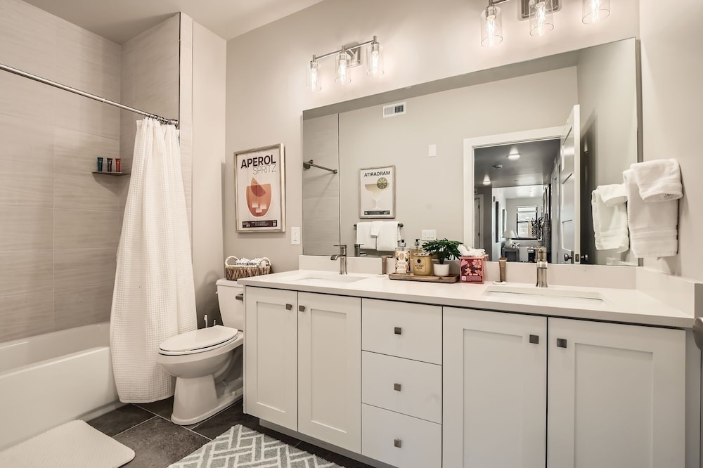 Pet Friendly! Winston's Lodge At Helling 203 3 Bedroom Condo