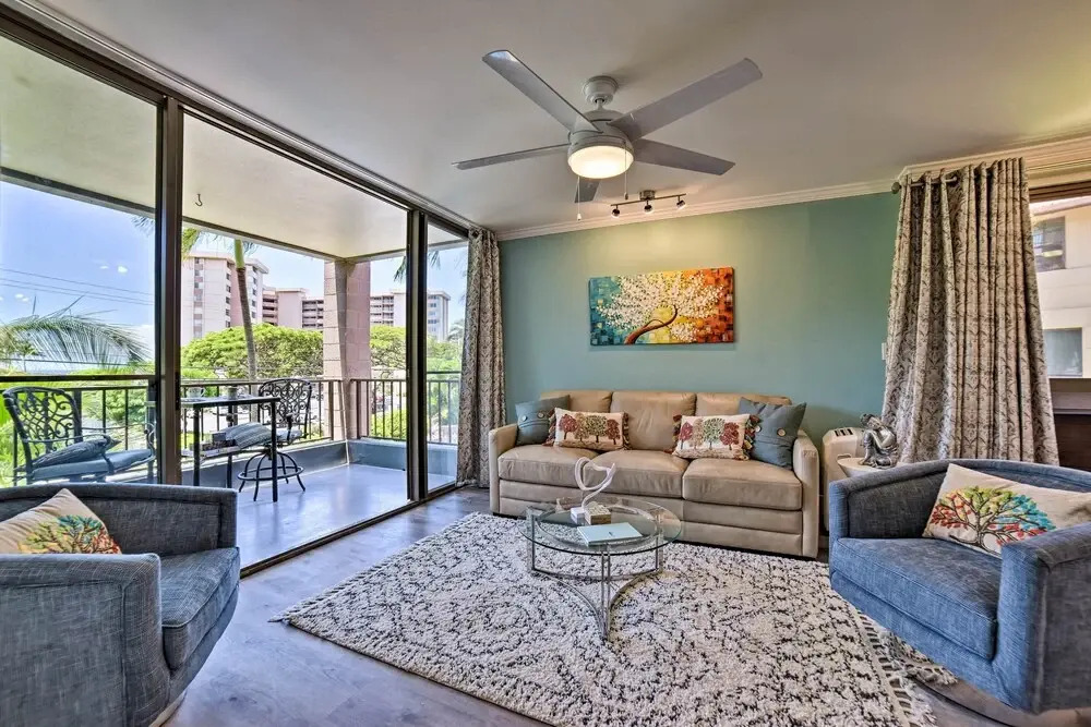 Walk to Beach: West Maui Condo w/ Lanai & Pool!