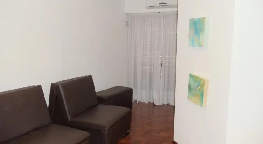 Departamento Obispo Trejo 700