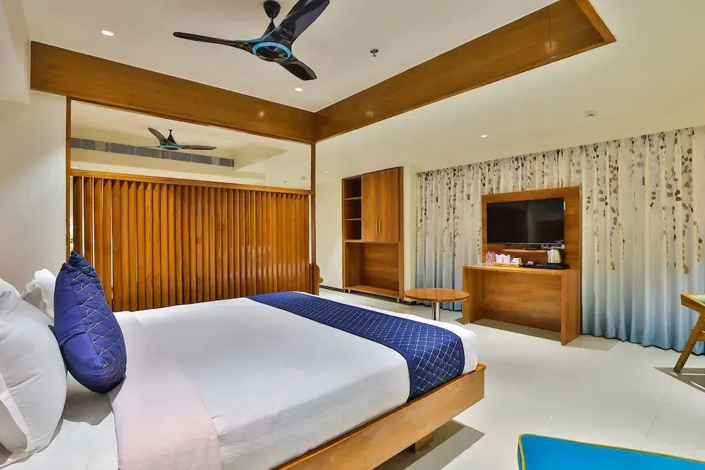FabHotel Prime Empyrean