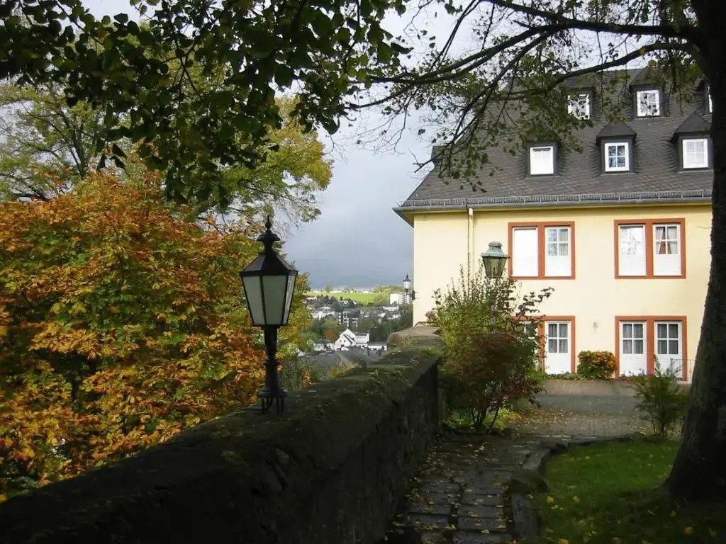 Schloßhotel Kurfürstliches Amtshaus Dauner Burg
