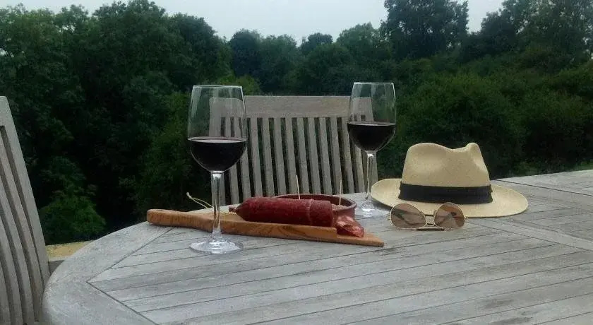 Woundales Farmhouse bed and breakfast