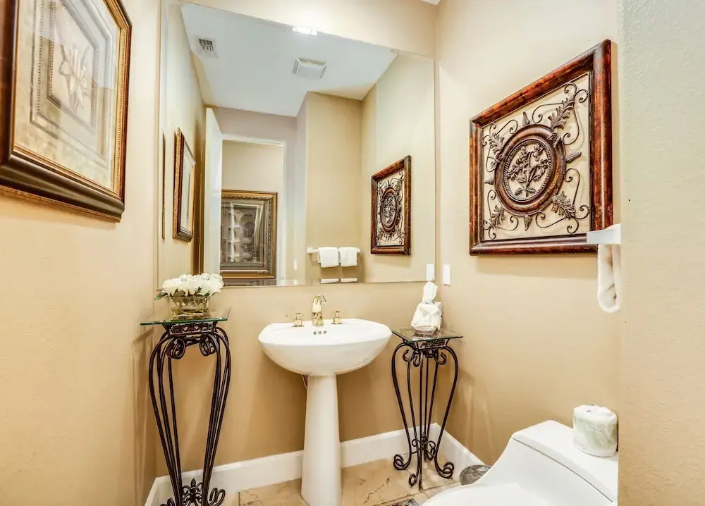 Golf View Drive - 4 Br Home
