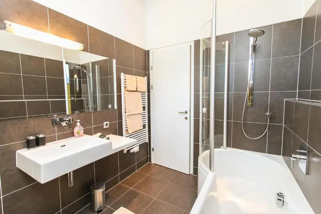 Emma Apartments- self- check -in