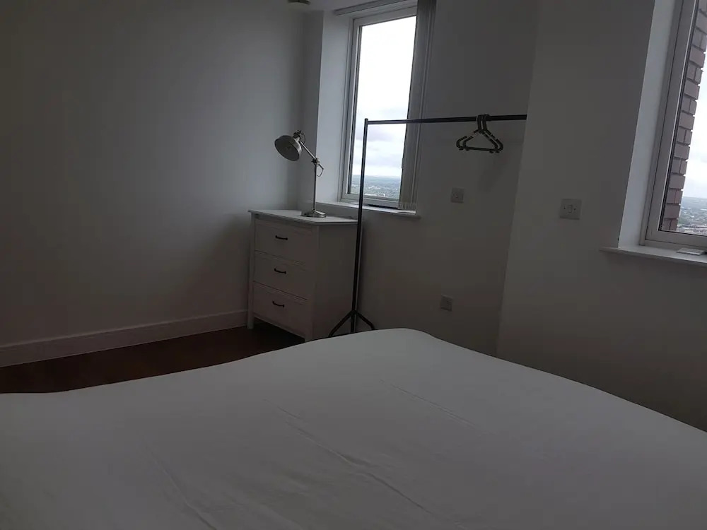Metropolitan House 2106